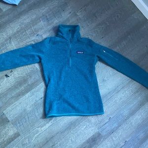 Patagonia quarter zip pullover